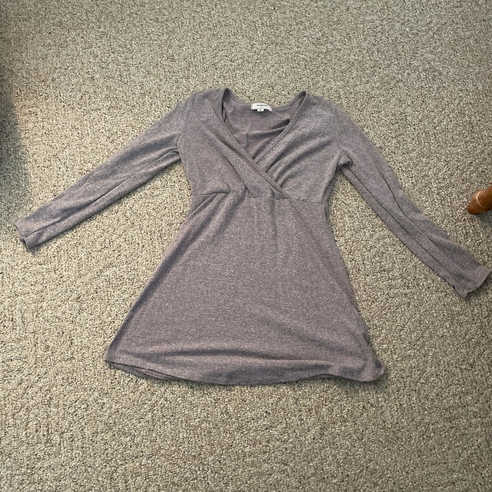Light grey purple size medium long sleeve dress